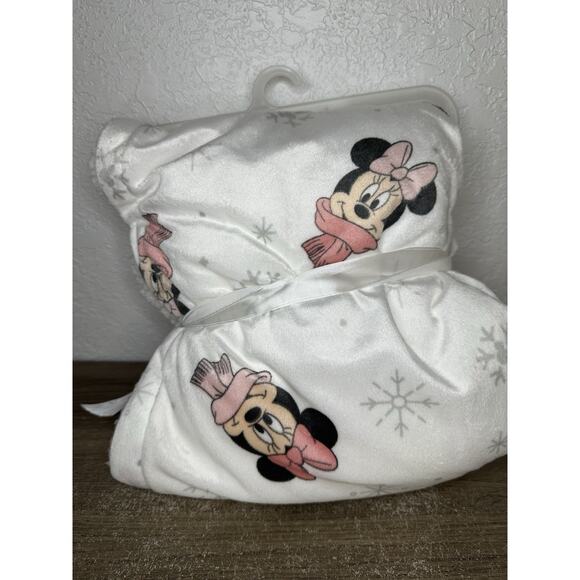 Disney Baby Blanket Minnie Mouse Snowflake Scarf Holiday Christmas White Pink - Picture 2 of 5